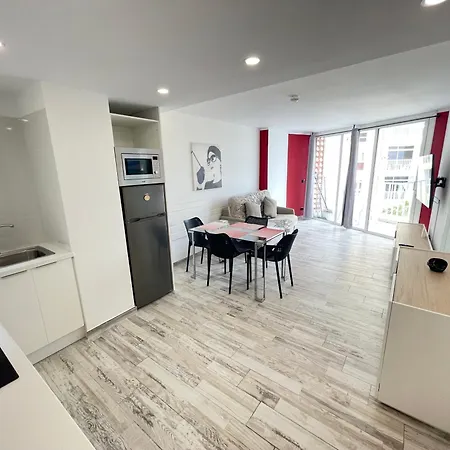 5. Cozy In Americas Apartament Playa de las Americas (Tenerife)